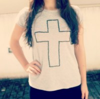 DIY #1 - T-shirt com cruz
